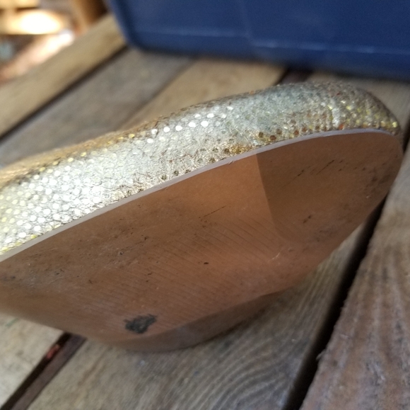 Size 9.5 Charlotte Russe Gold Metallic High Heels Pump Shoes Round Toe Ladies - Picture 11 of 12